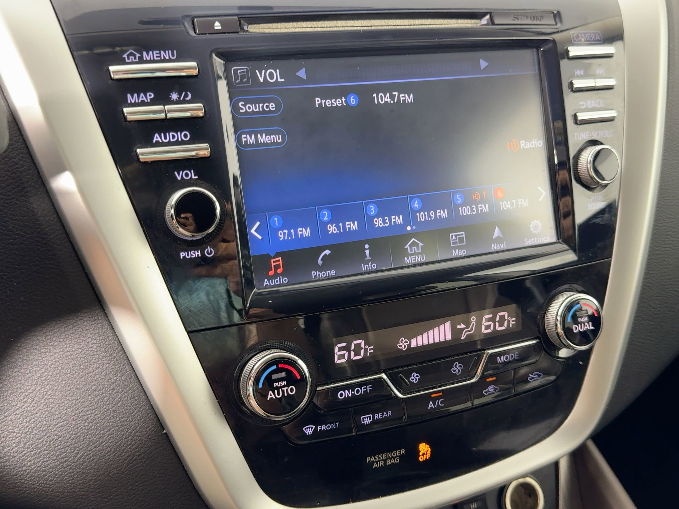 Used 2017 Nissan Murano SL image 21