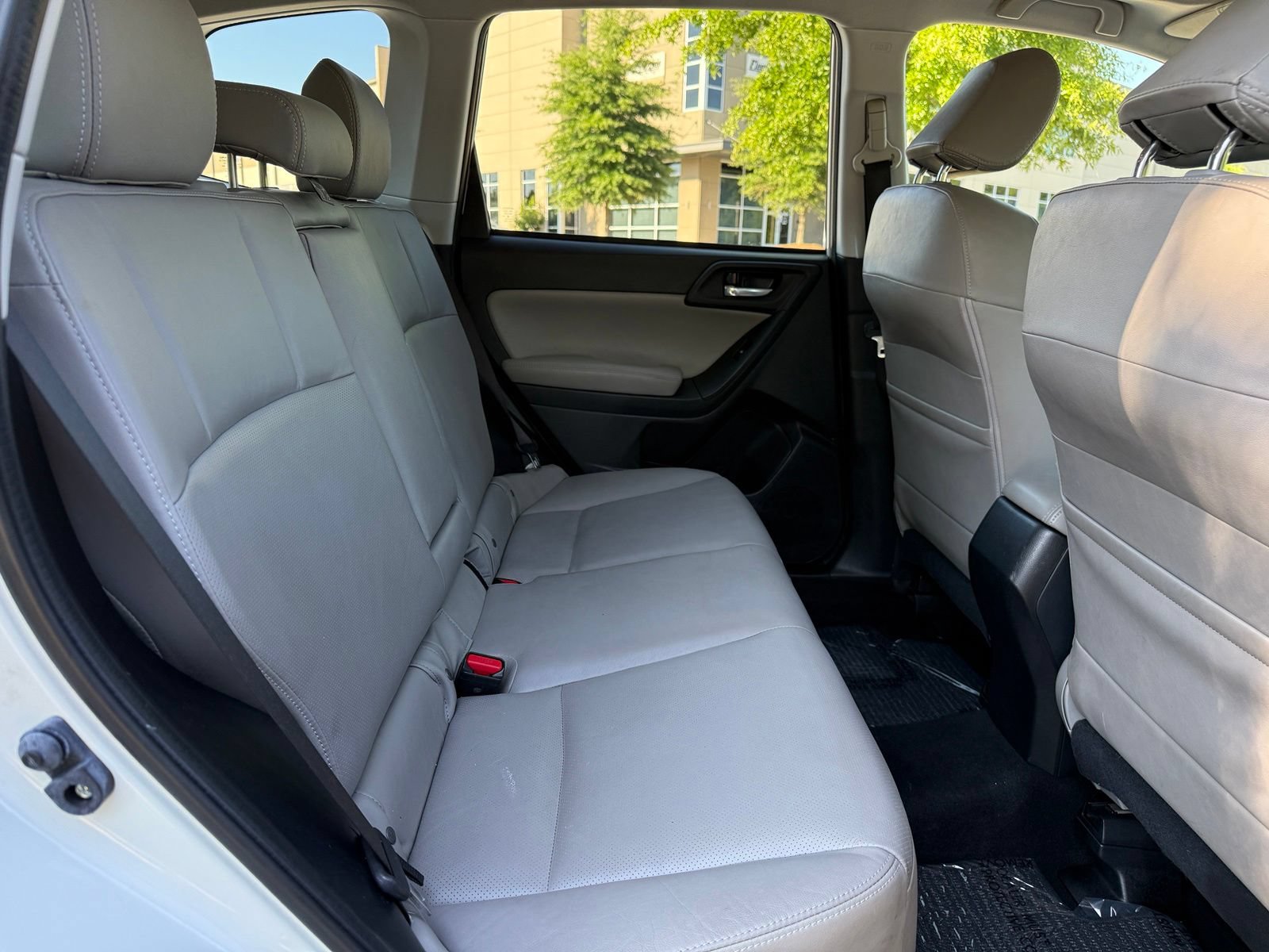 Used 2015 Subaru Forester 2.5i Limited AWD/4WD image 39