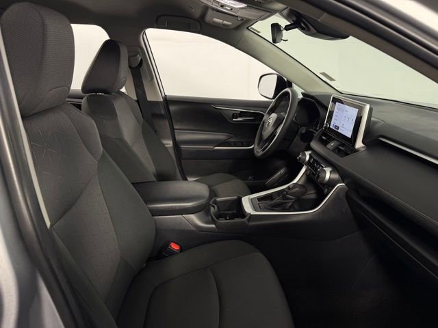 Used 2024 Toyota RAV4 XLE image 15