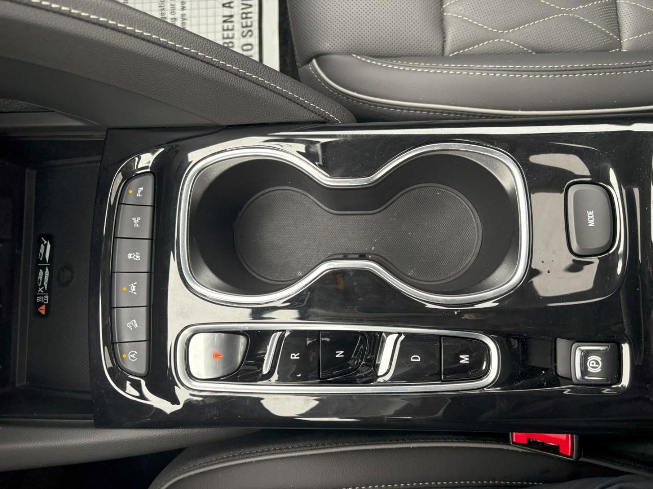 Used 2023 Buick Envision Avenir image 18