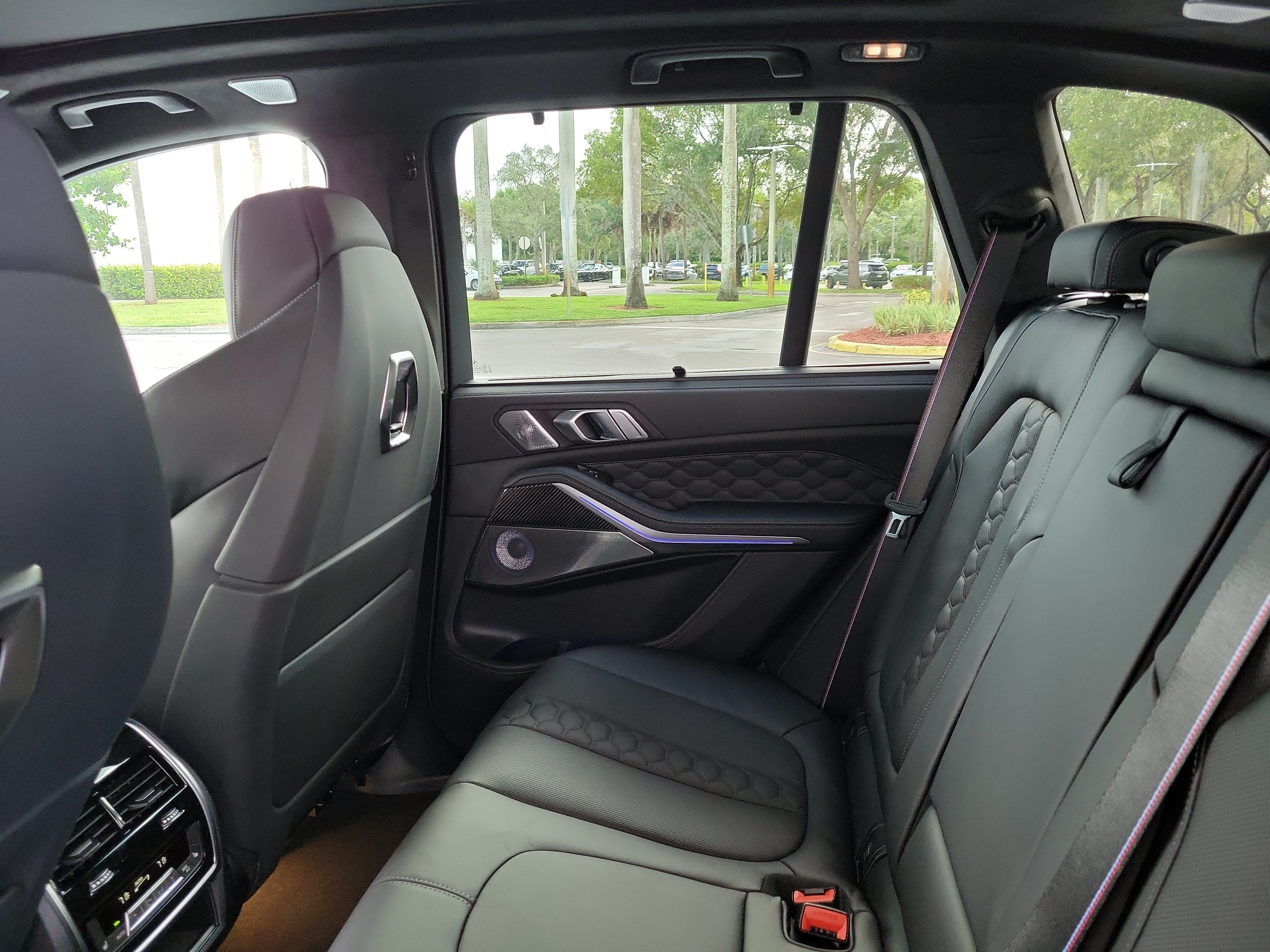 New 2026 BMW X5 M Competition w/ Executive Package AWD/4WD image 9