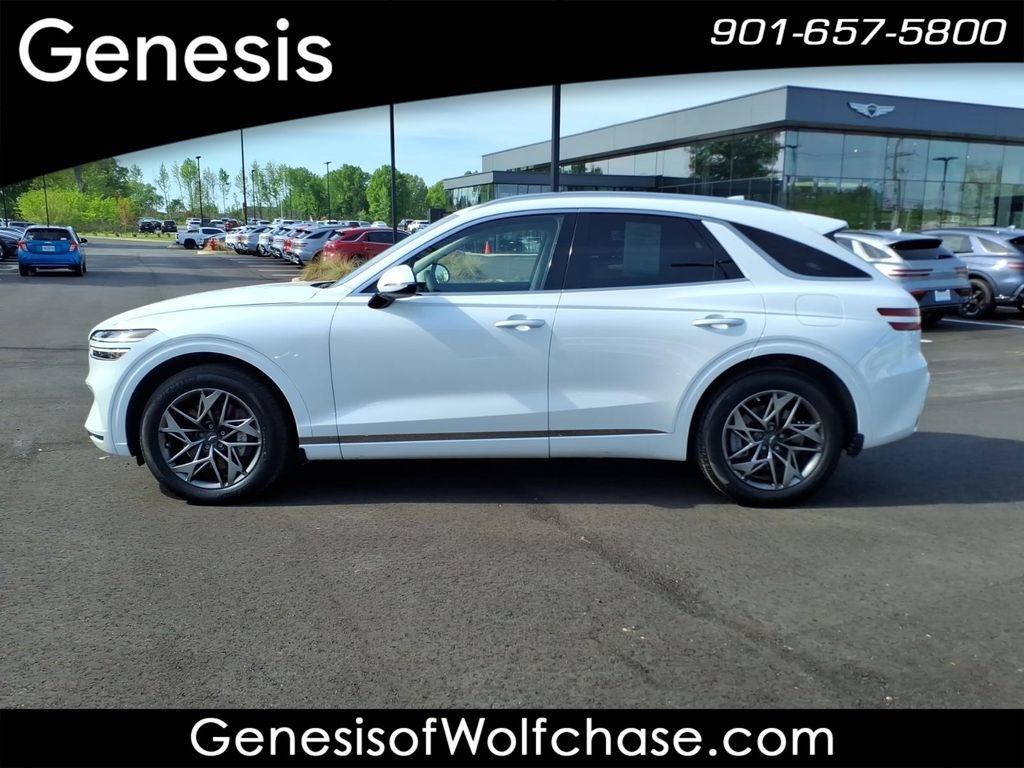 Used 2023 Genesis GV70 2.5T w/ Select Package image 2