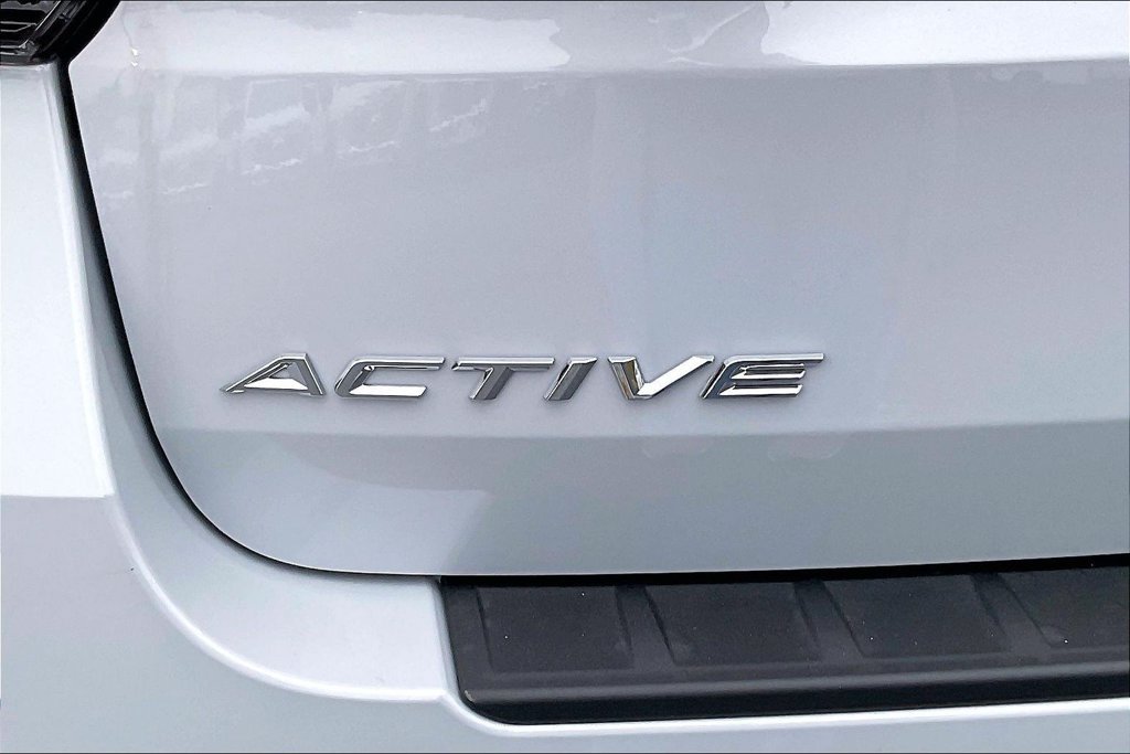 New 2026 Ford Explorer Active RWD image 9