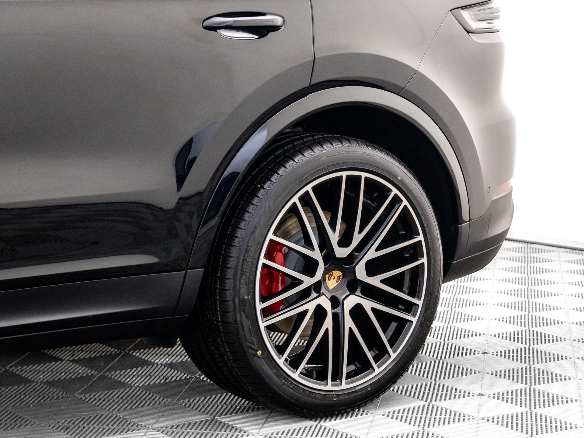 New 2026 Porsche Cayenne S image 36