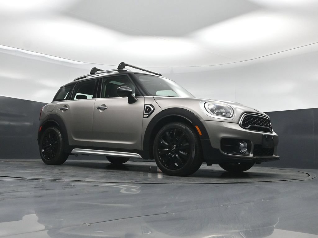Used 2019 MINI Cooper Countryman S w/ Premium Package FWD image 4