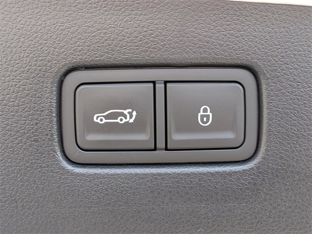 Used 2026 Genesis GV70 2.5T Select image 14