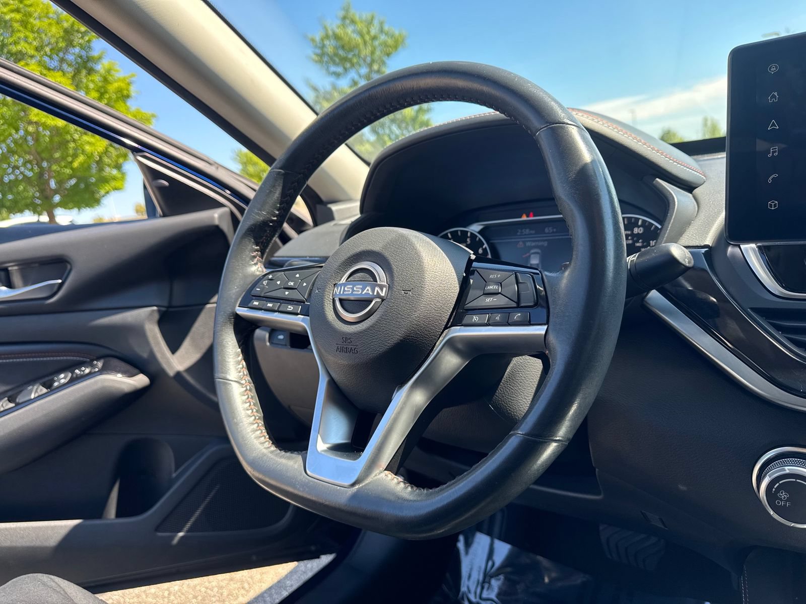 Used 2023 Nissan Altima 2.5 SR w/ SR Premium Package AWD/4WD image 30