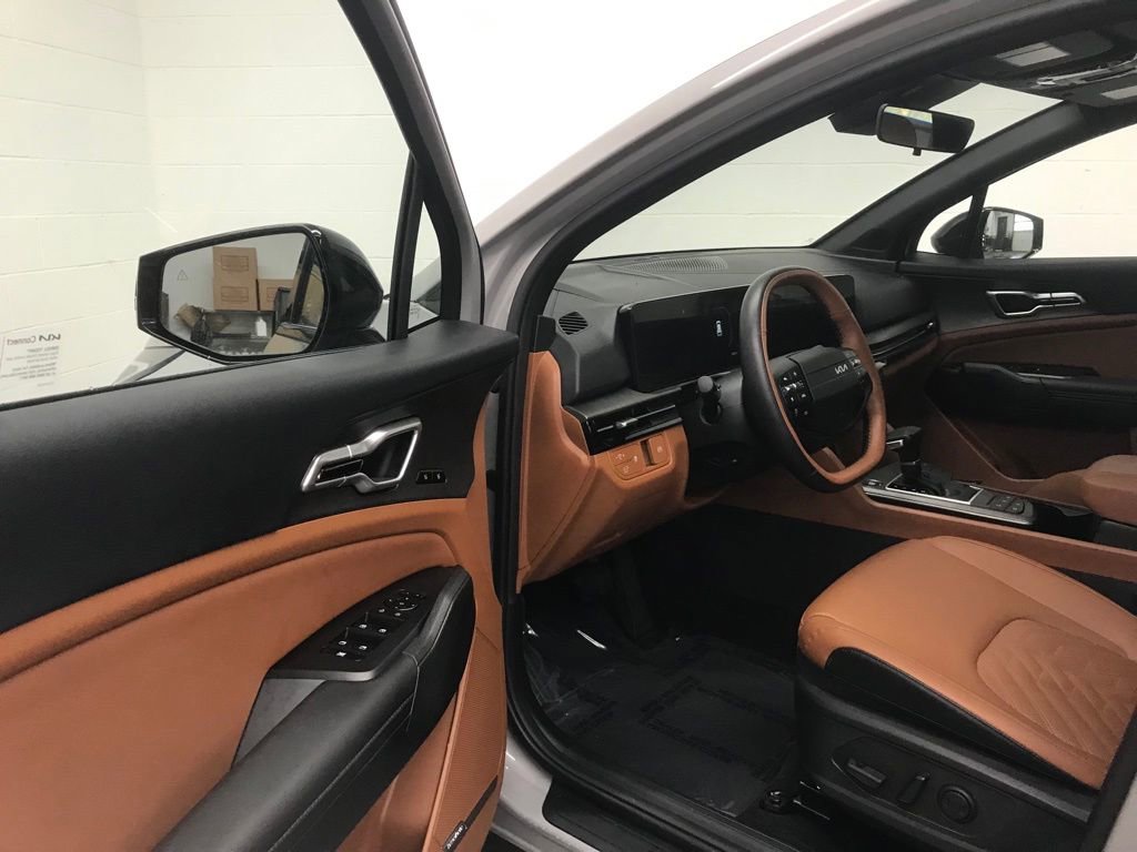 Used 2026 Kia Sportage X-Line w/ X-Line Technology Package image 11