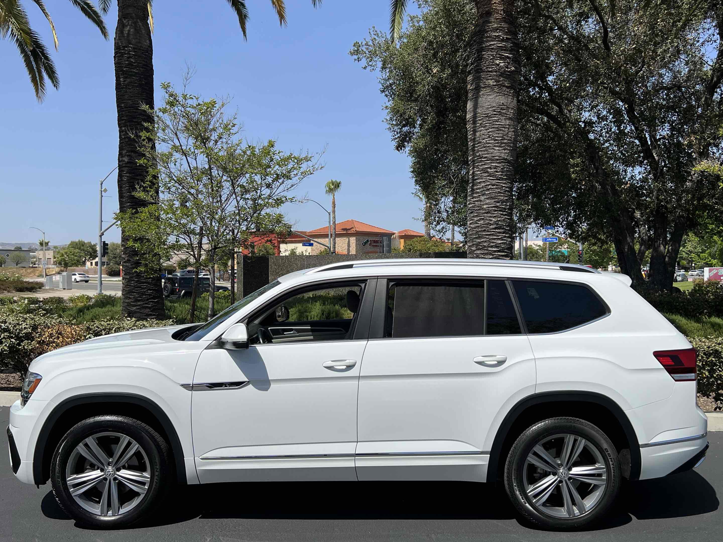 Used 2019 Volkswagen Atlas SE w/ Towing Package image 18