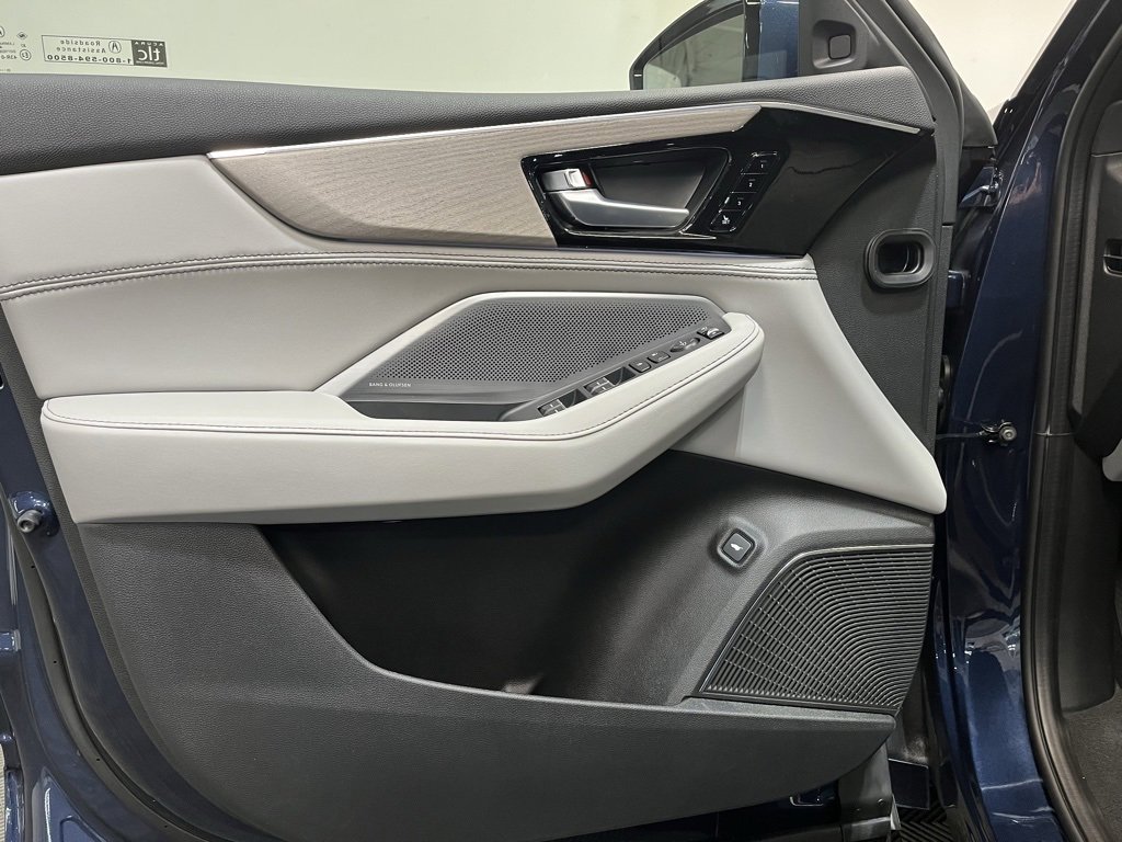 New 2026 Acura MDX w/ Advance Package image 13