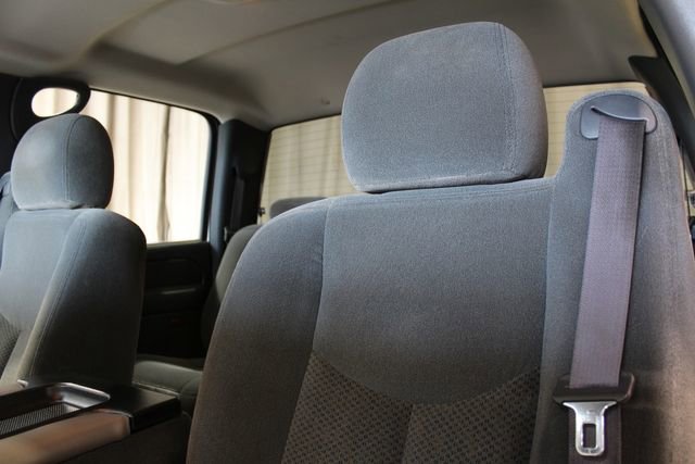 Used 2004 Chevrolet Silverado 2500 LS w/ Heavy-Duty Power Package image 18