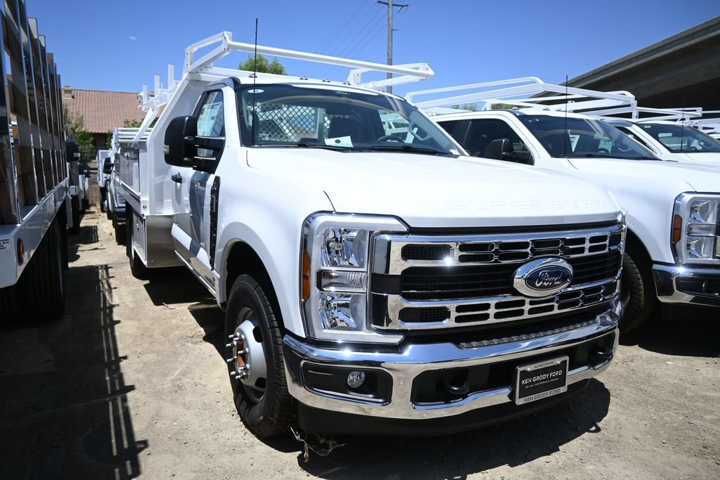 New 2026 Ford F350 XL w/ XL Chrome Package RWD image 12