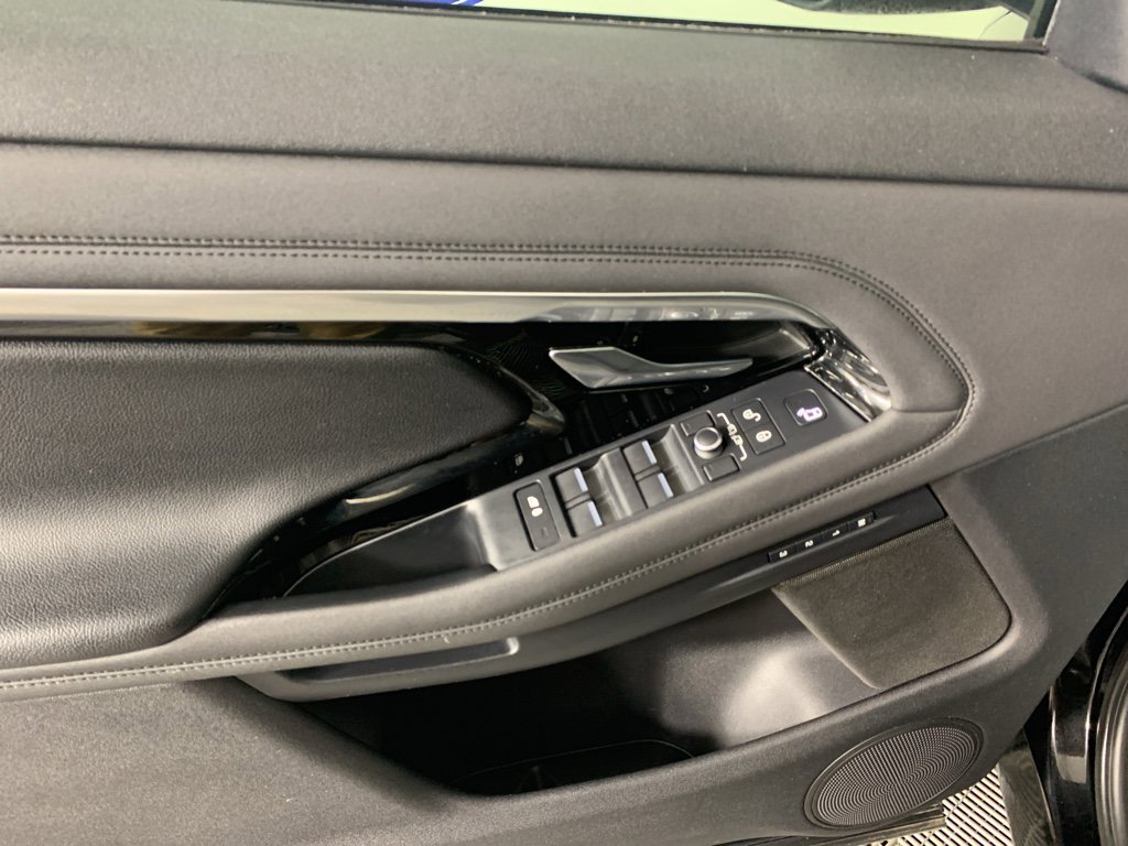 Used 2020 Land Rover Range Rover Evoque SE image 15