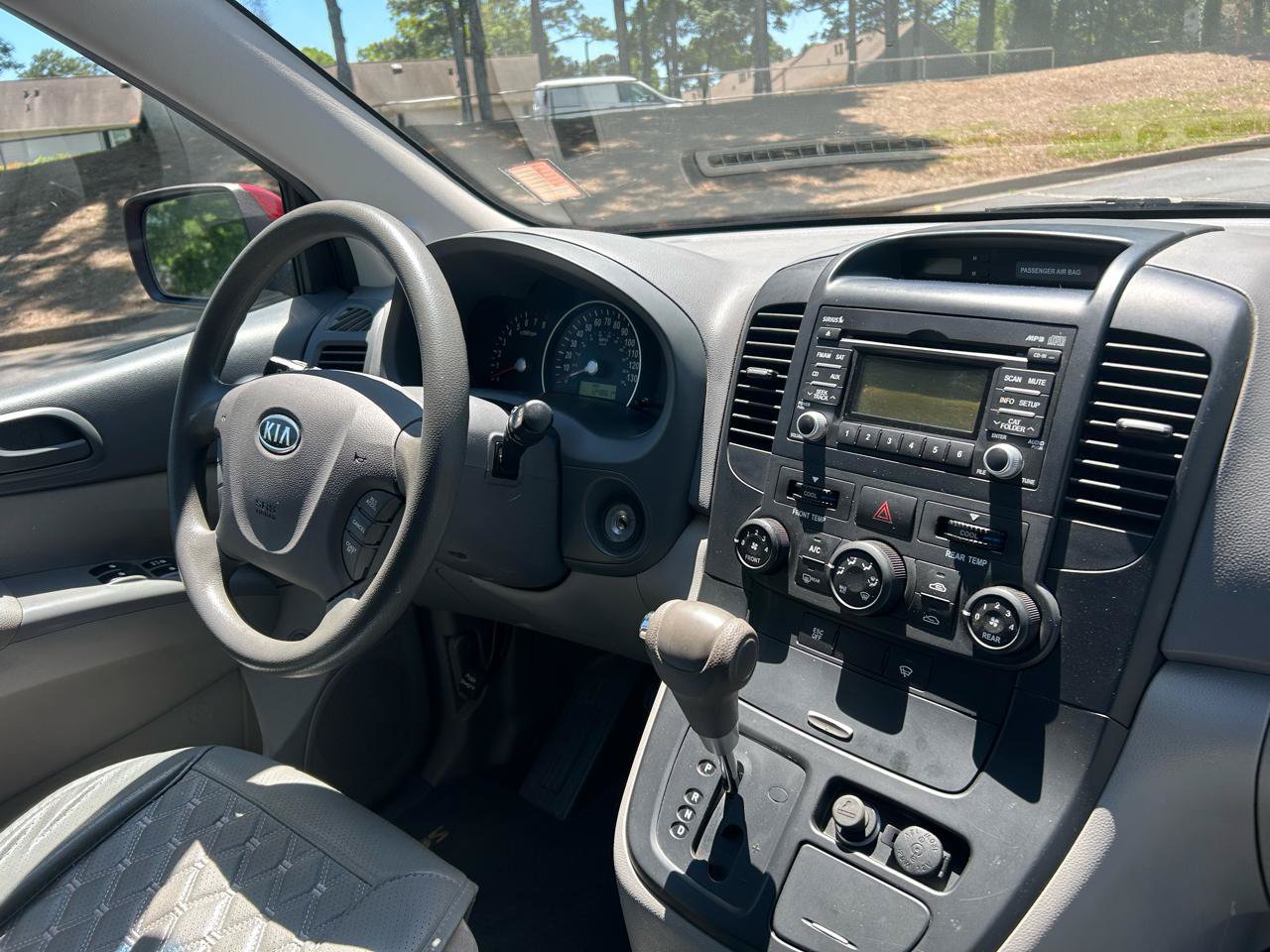 Used 2009 Kia Sedona LX w/ PWR Pkg FWD image 27