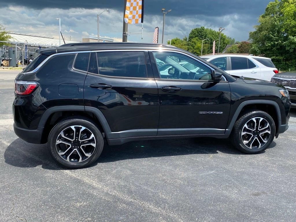 Used 2022 Jeep Compass Limited AWD/4WD image 14