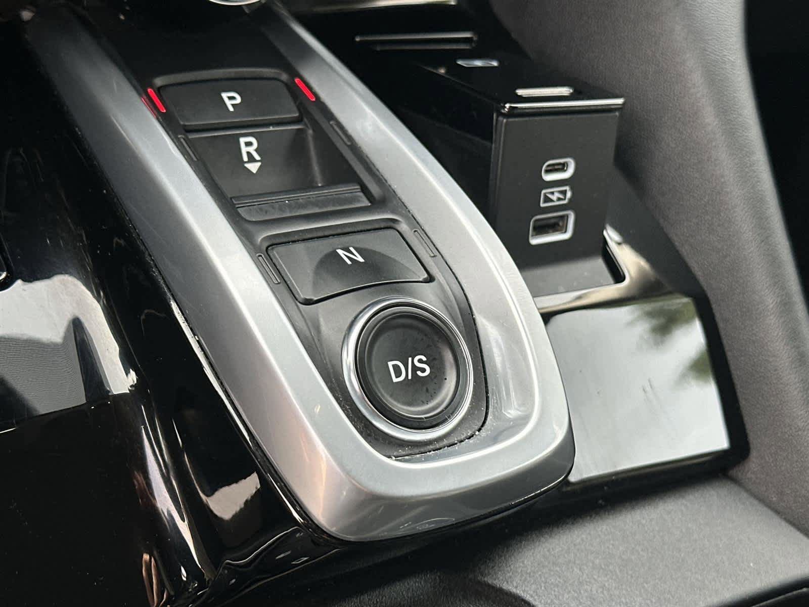 Certified 2024 Acura MDX FWD w/ Technology Package image 19