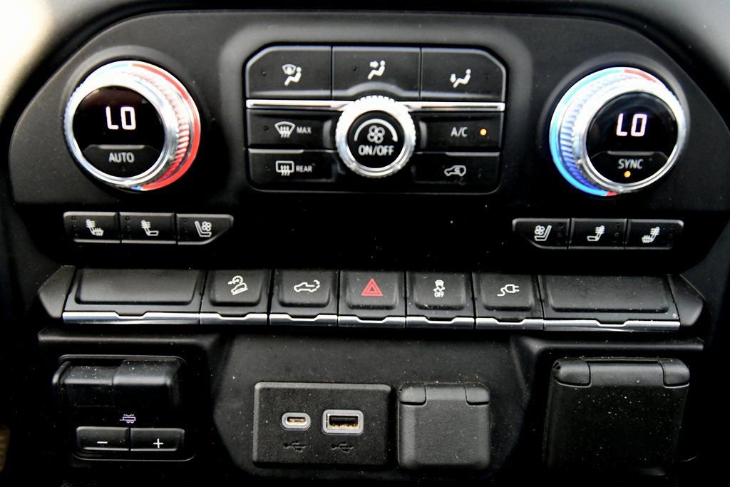 Used 2021 GMC Sierra 1500 AT4 w/ AT4 Preferred Package AWD/4WD image 28