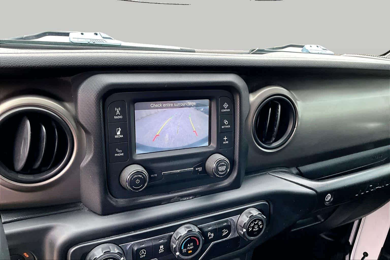 Used 2018 Jeep Wrangler Unlimited Sport S AWD/4WD image 29