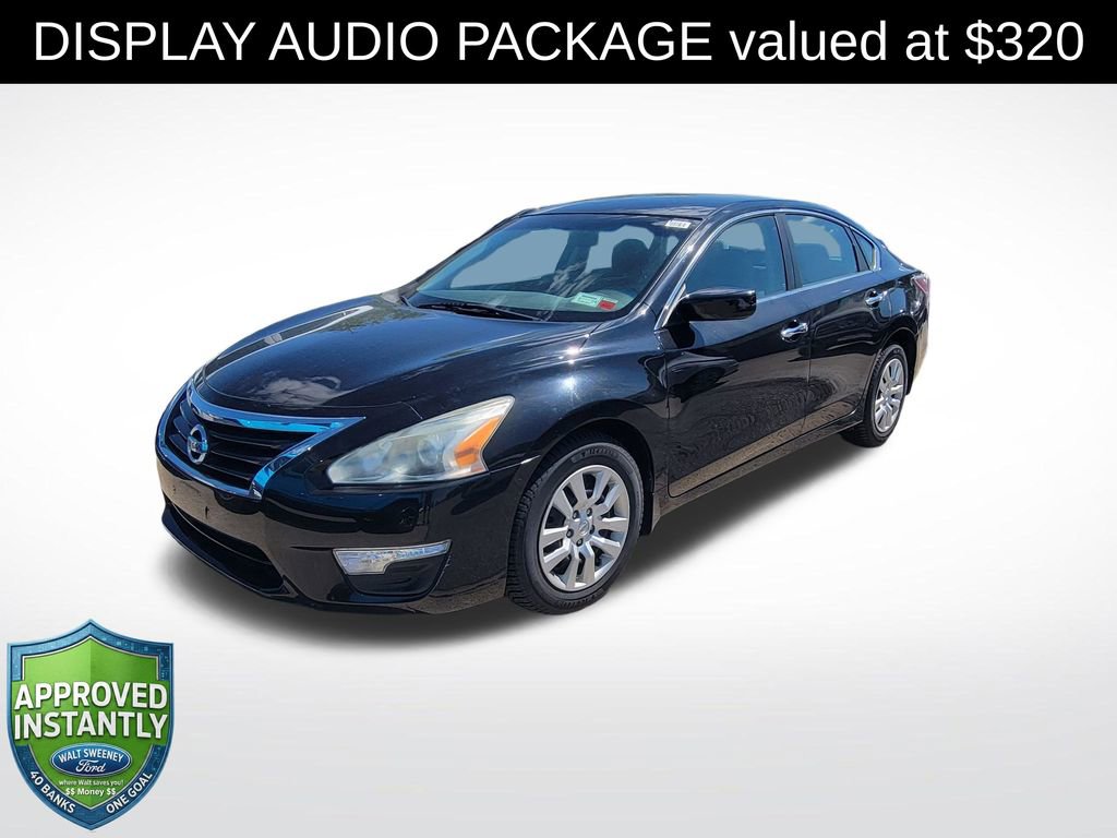 Used 2014 Nissan Altima 2.5 S w/ Display Audio Package FWD image 1
