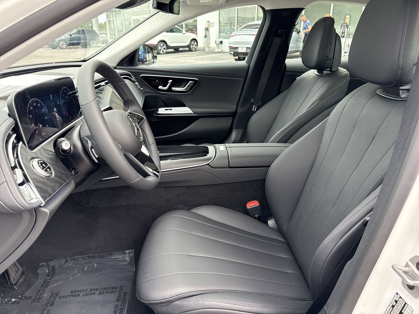 Used 2025 Mercedes-Benz E 350 Sedan image 10