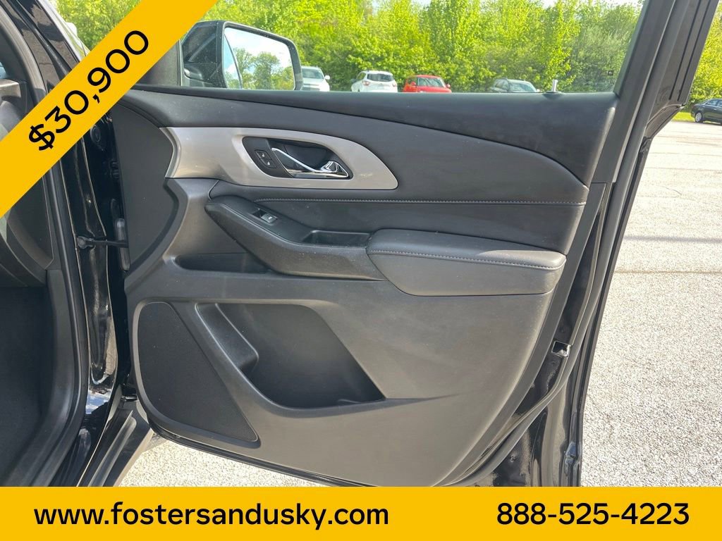 Used 2023 Chevrolet Traverse LT FWD image 20