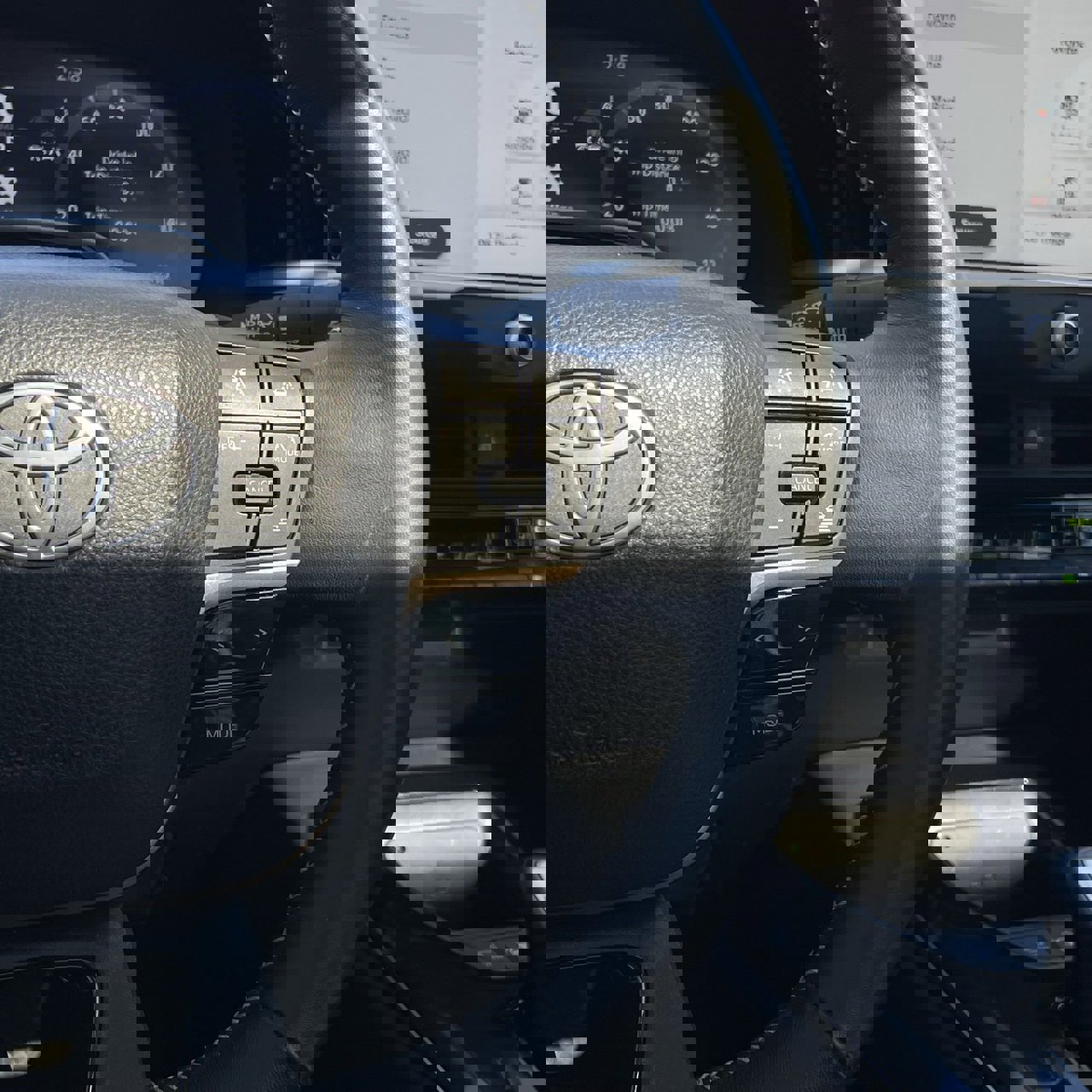 Used 2025 Toyota Crown Platinum image 16