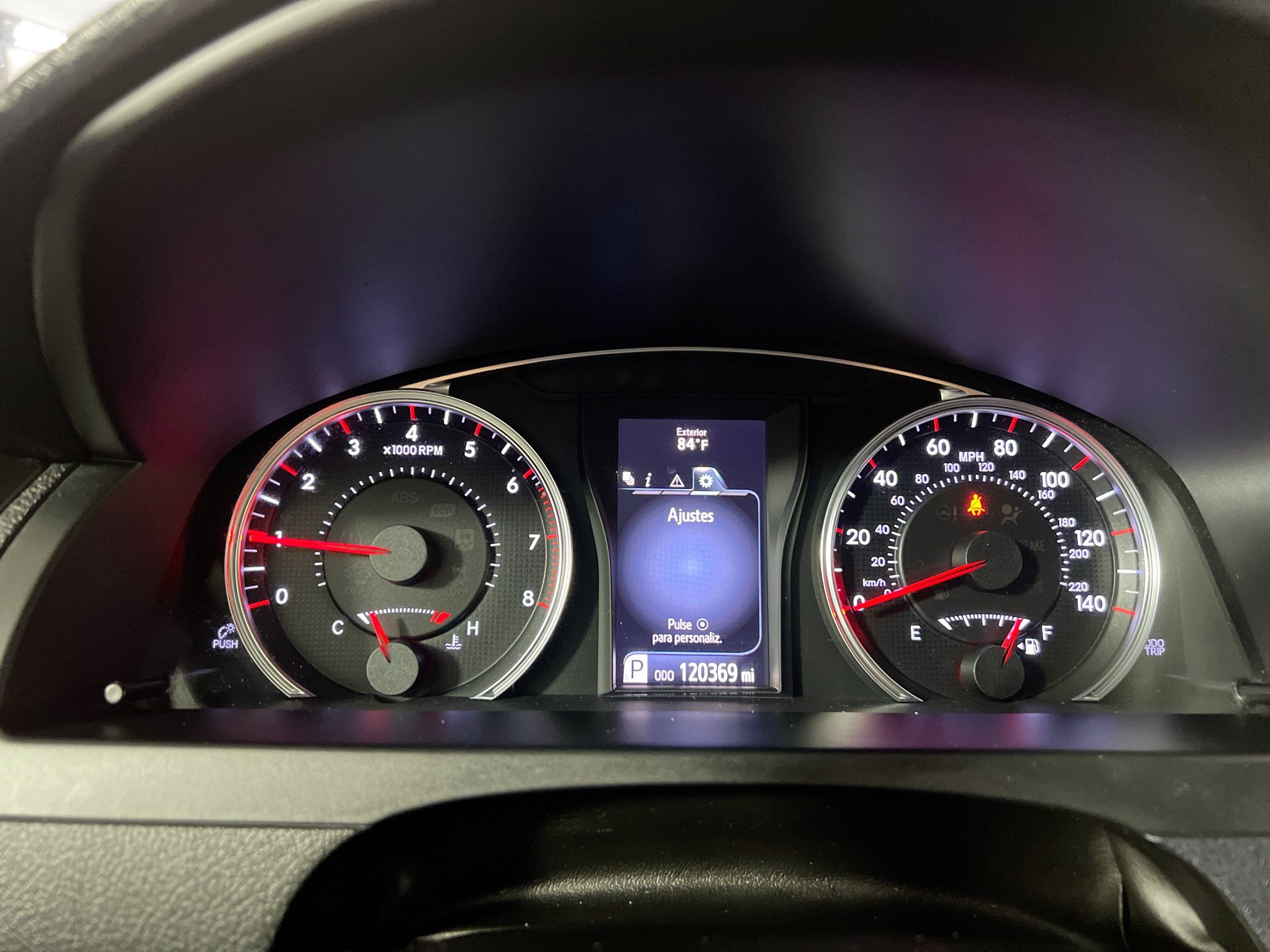 Used 2015 Toyota Camry SE FWD image 21