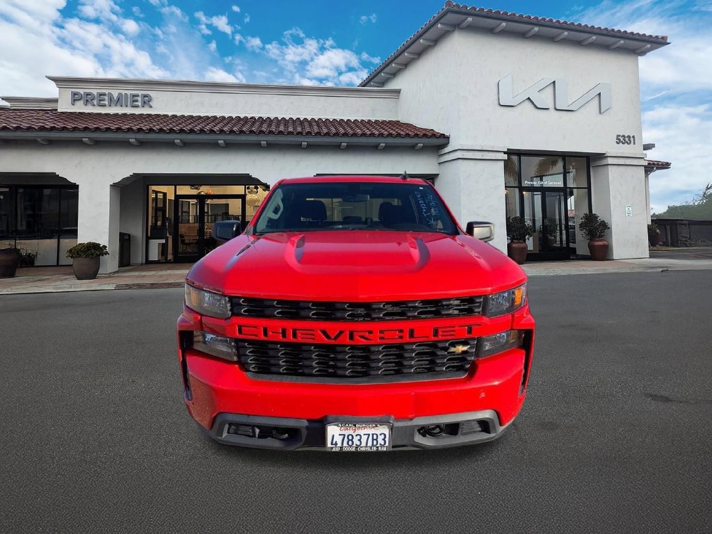 Used 2020 Chevrolet Silverado 1500 Custom w/ Custom Convenience Package RWD image 4