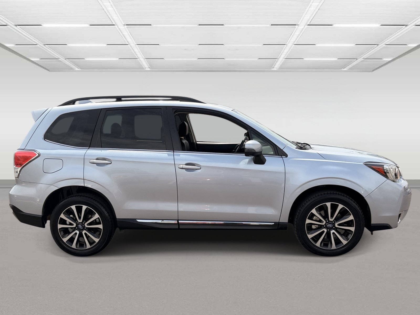Used 2017 Subaru Forester 2.0XT Touring AWD/4WD image 6