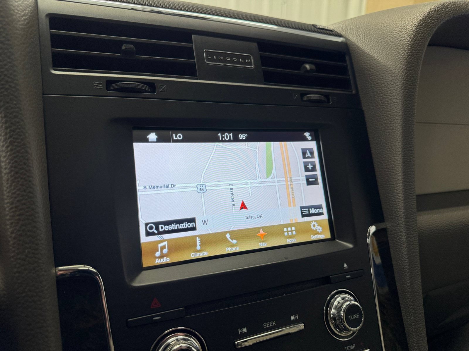 Used 2016 Lincoln Navigator Select RWD image 27