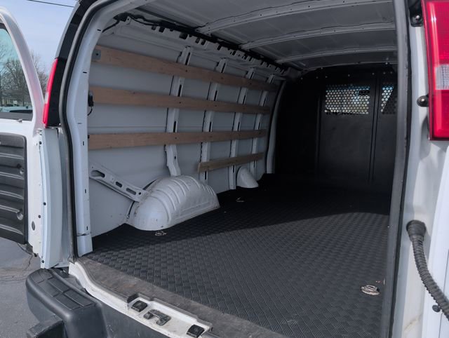 Used 2024 Chevrolet Express 2500 w/ Driver Convenience Package image 26