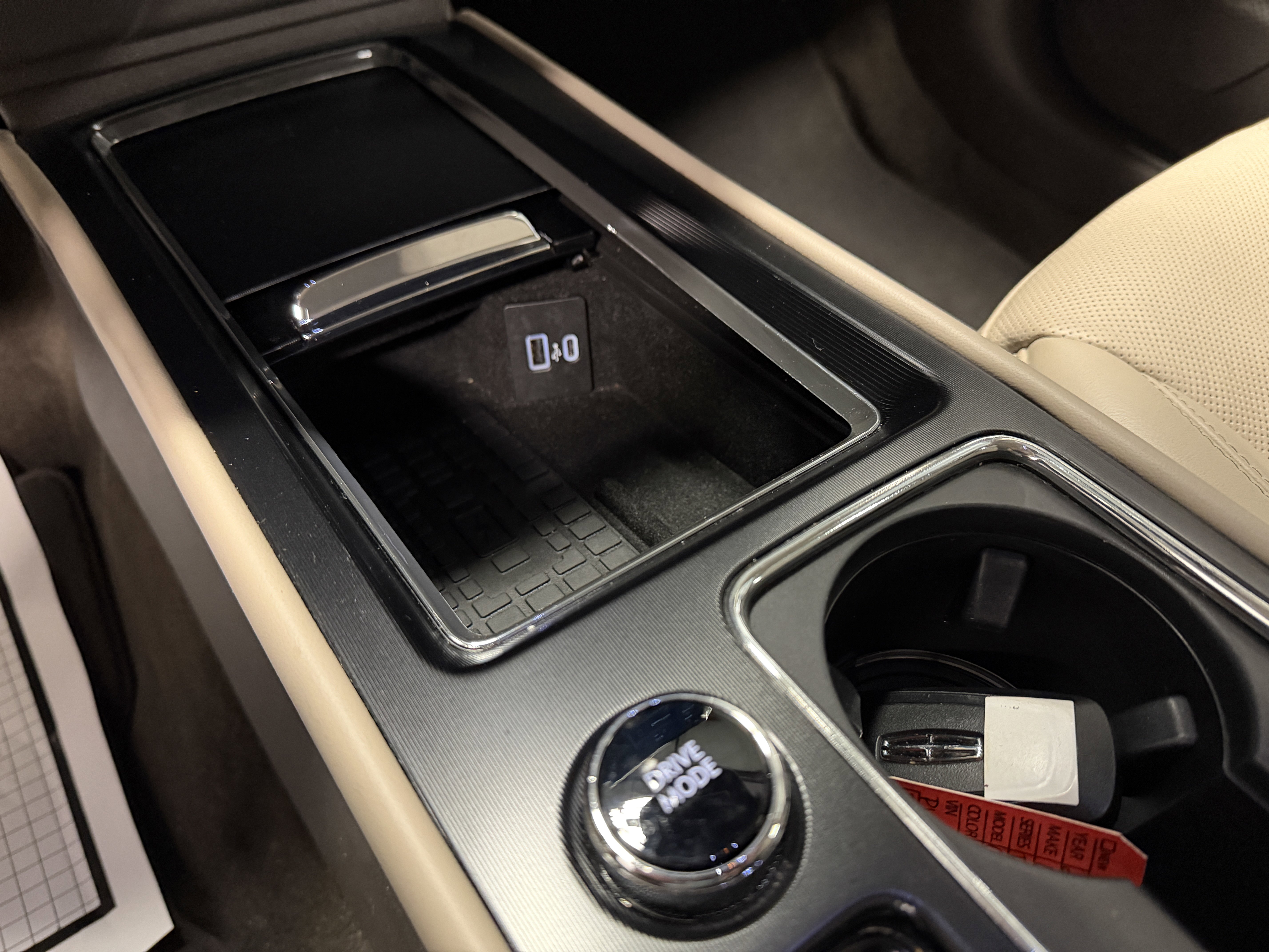 Used 2023 Lincoln Corsair Reserve w/ Equipment Group 201A image 12