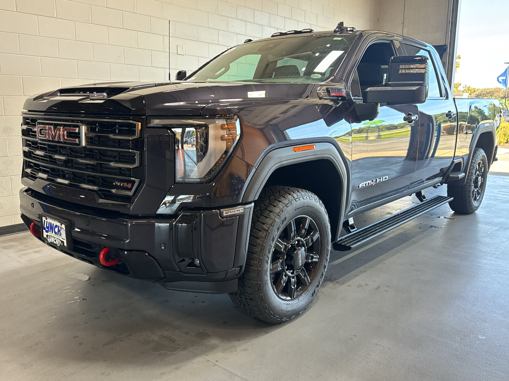 New 2026 GMC Sierra 2500 AT4 w/ AT4 Premium Plus Package AWD/4WD image 13