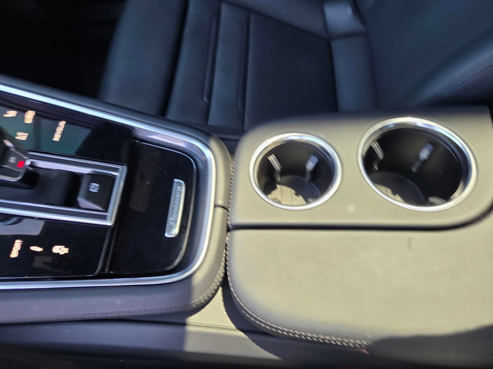 Certified 2023 Porsche Panamera 4 Platinum Edition w/ Assistance Package AWD/4WD image 23