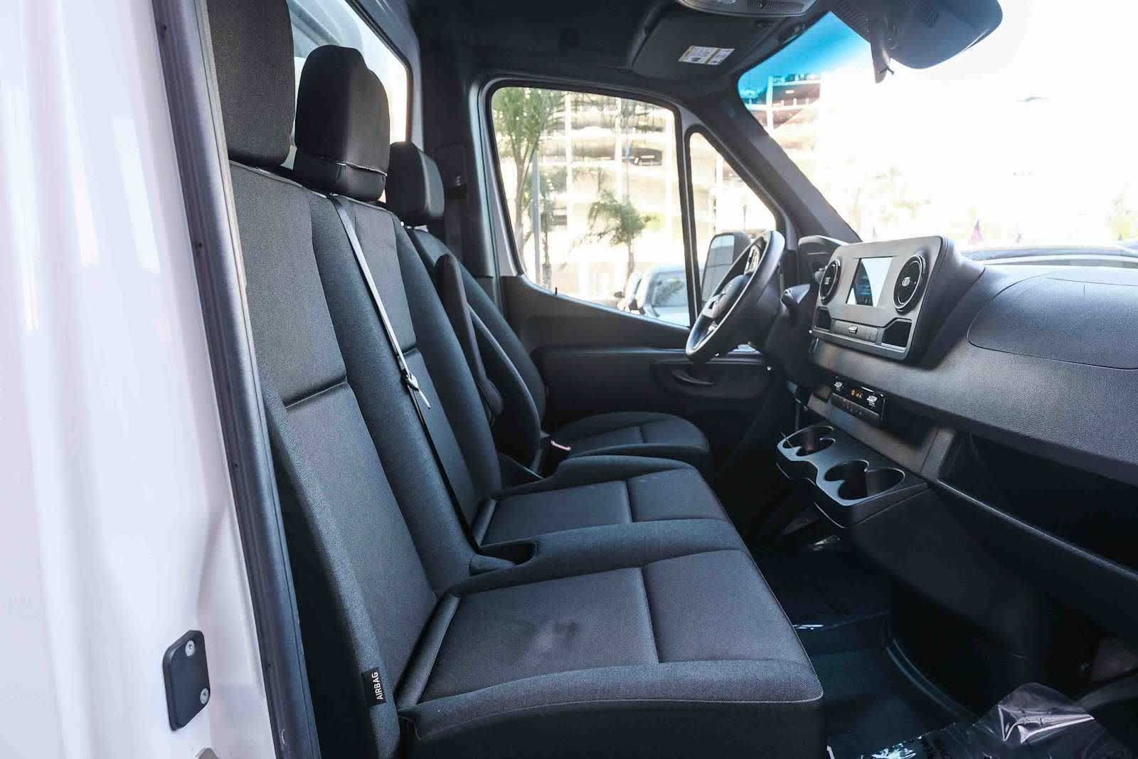 Used 2023 Mercedes-Benz Sprinter 3500 w/ Acoustic Package image 21