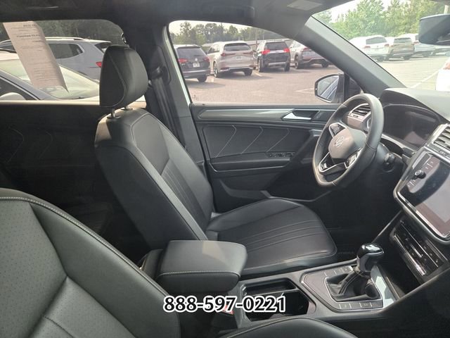 Certified 2023 Volkswagen Tiguan SE R-Line FWD image 8