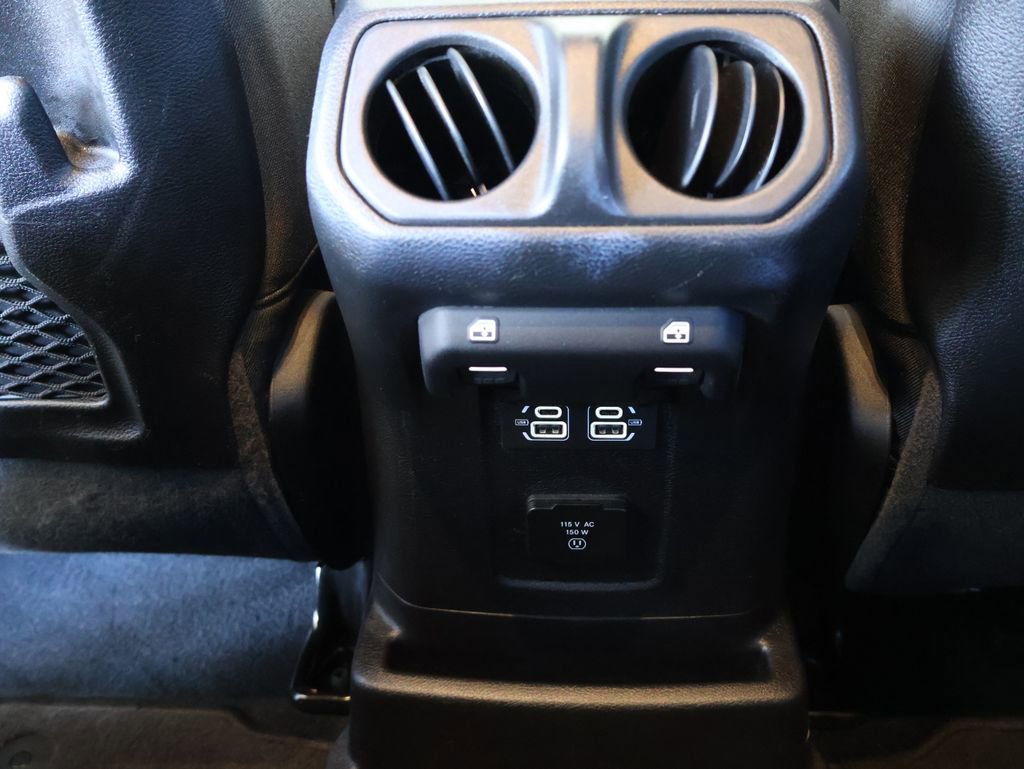 Used 2024 Jeep Wrangler Unlimited Rubicon 4xe AWD/4WD image 27
