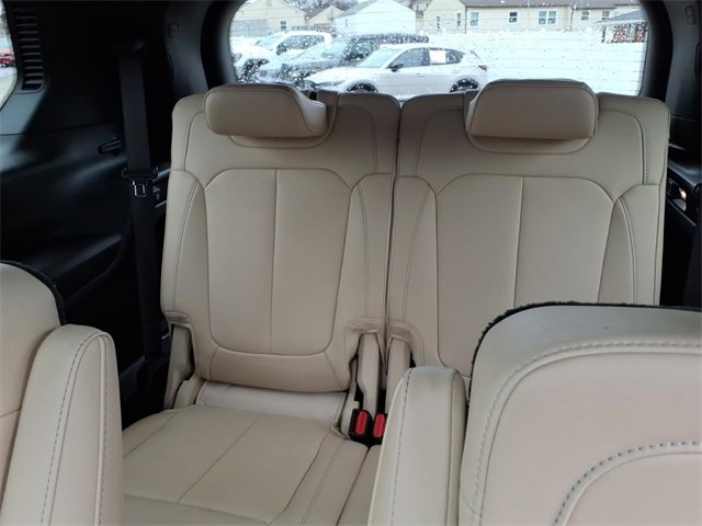 Used 2023 Jeep Grand Cherokee L Limited w/ Trailer Tow Group (B) image 15