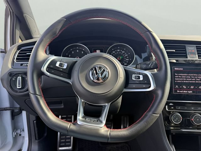 Used 2018 Volkswagen GTI SE FWD image 13