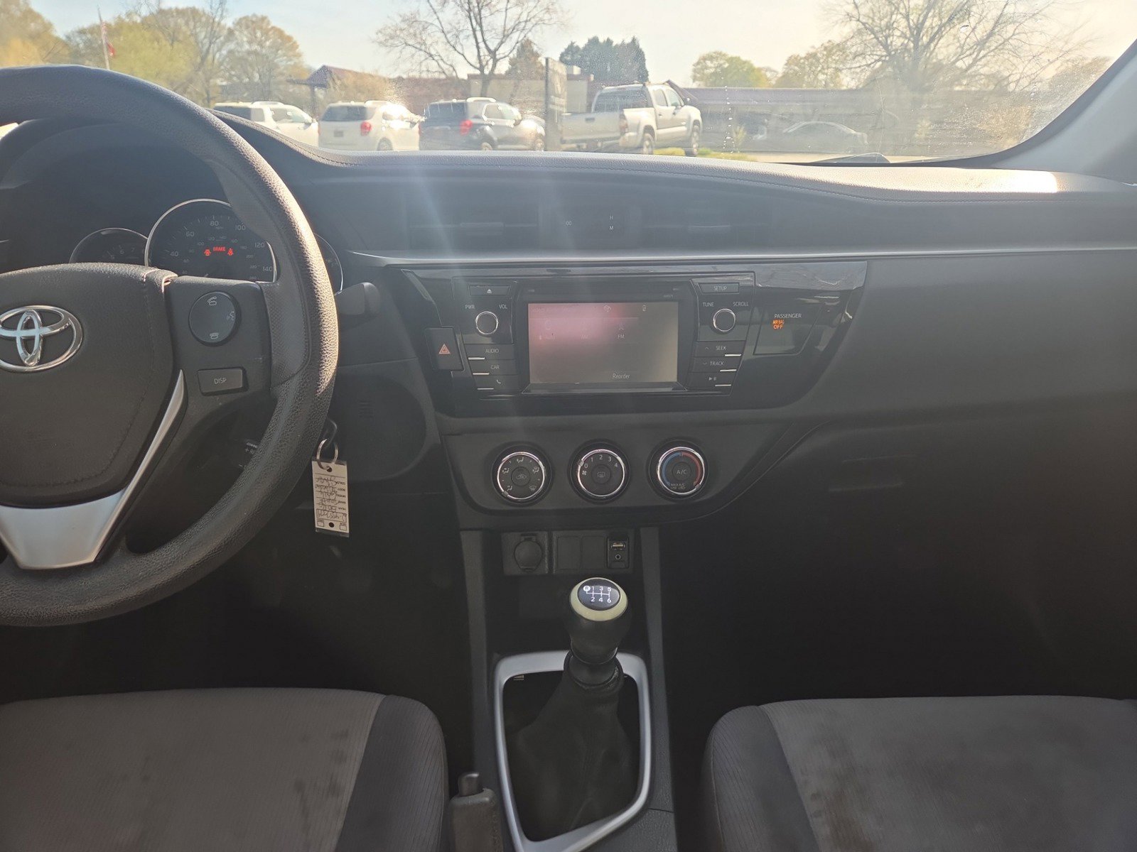 Used 2016 Toyota Corolla L image 10