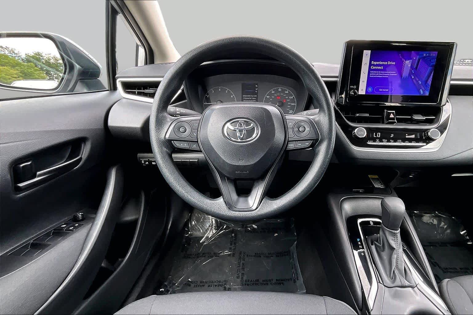 Used 2025 Toyota Corolla LE w/ LE Premium Package FWD image 6