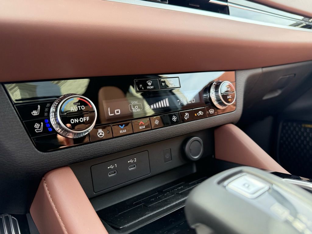 New 2026 Mitsubishi Outlander SEL image 28