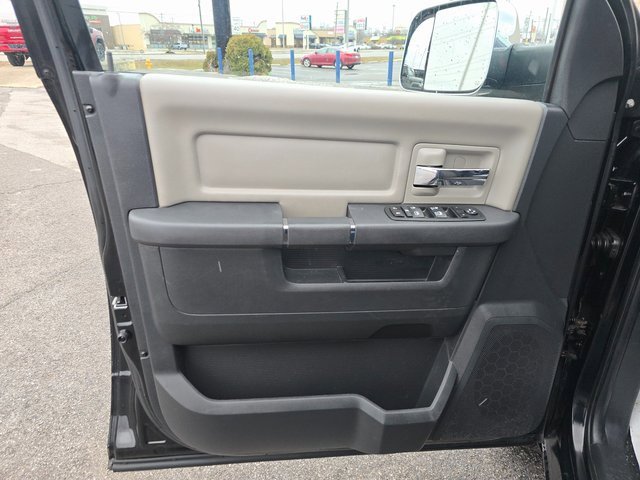 Used 2012 RAM 1500 Classic SLT w/ Remote Start & Security Group image 11