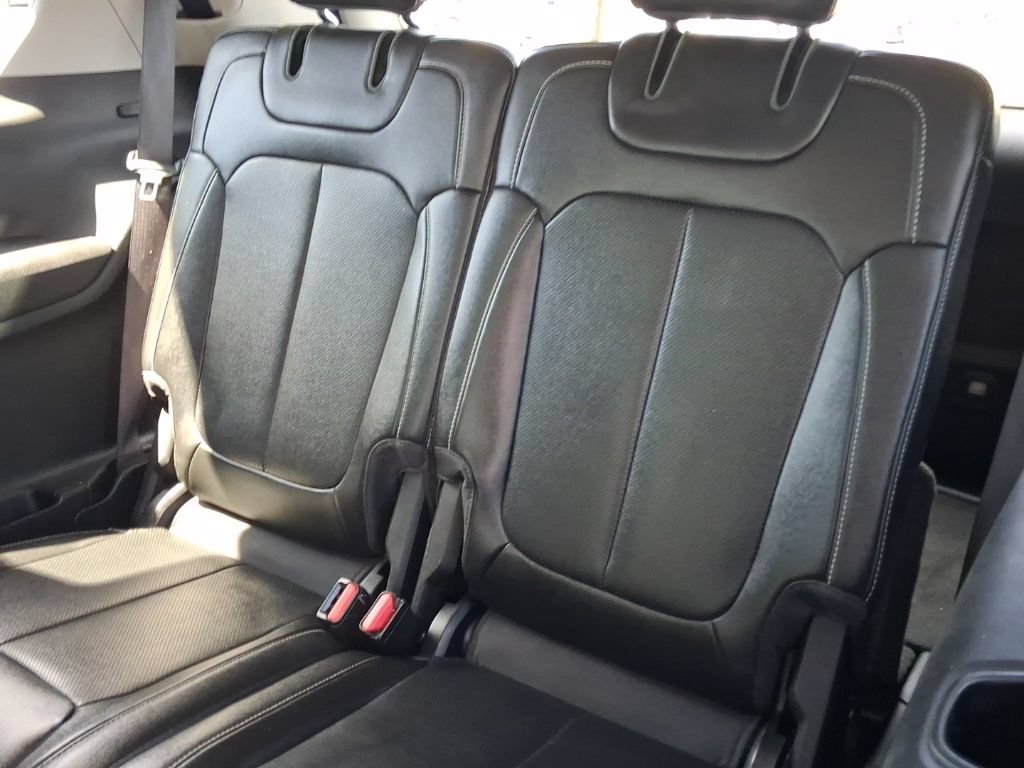 Used 2023 Jeep Grand Cherokee L Limited w/ Luxury Tech Group II AWD/4WD image 16