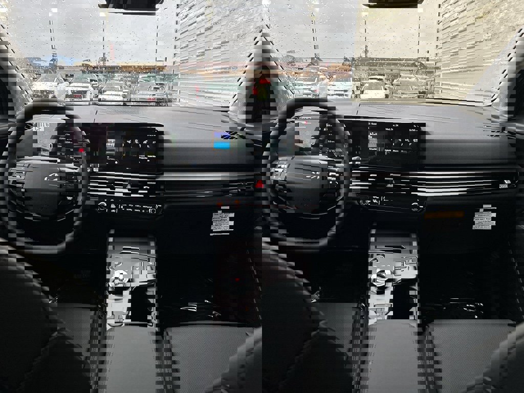 New 2026 Kia Sportage EX image 16