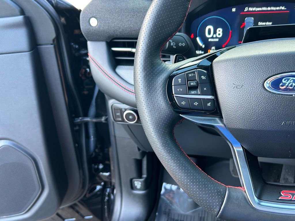 Used 2025 Ford Explorer ST image 42