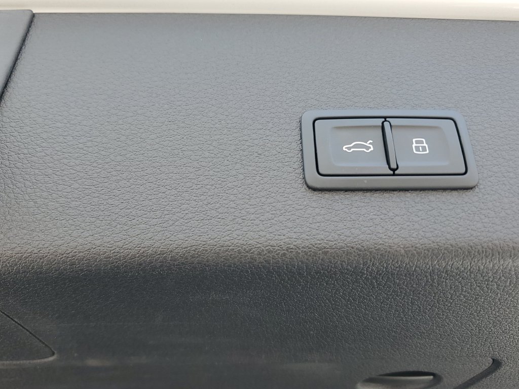 Certified 2024 Audi Q8 e-tron Premium Plus AWD/4WD image 15