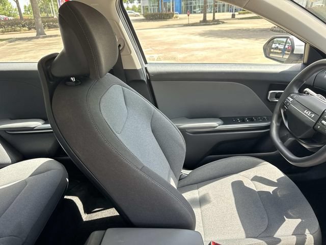 Used 2025 Kia K4 FWD image 14