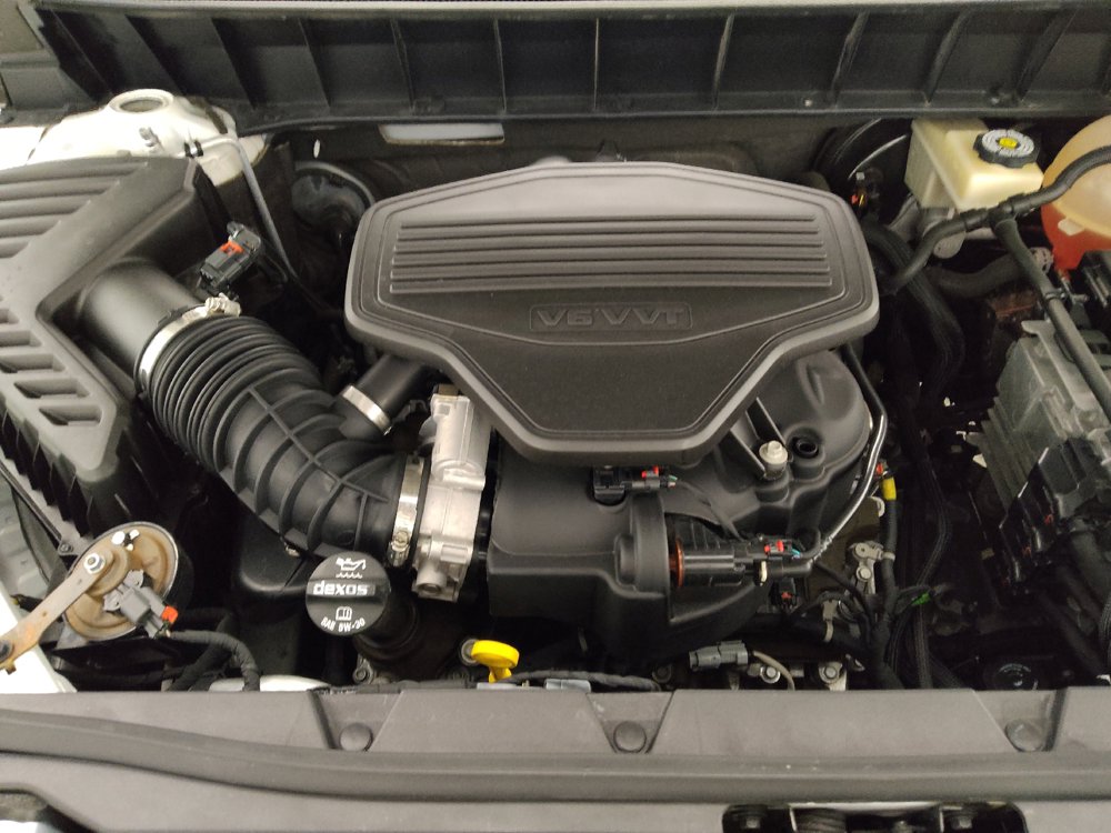 Used 2018 GMC Acadia Denali w/ Technology Package FWD image 30
