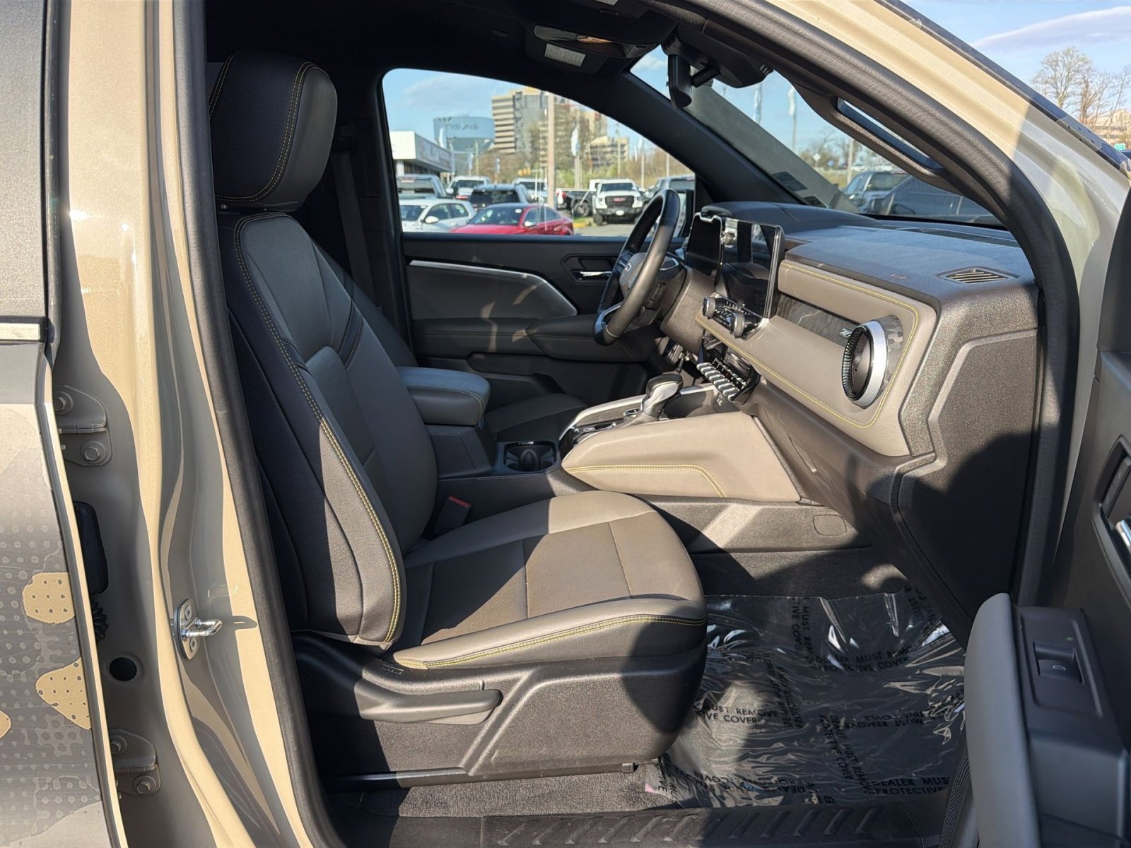 Used 2023 Chevrolet Colorado ZR2 w/ ZR2 Convenience Package III AWD/4WD image 26